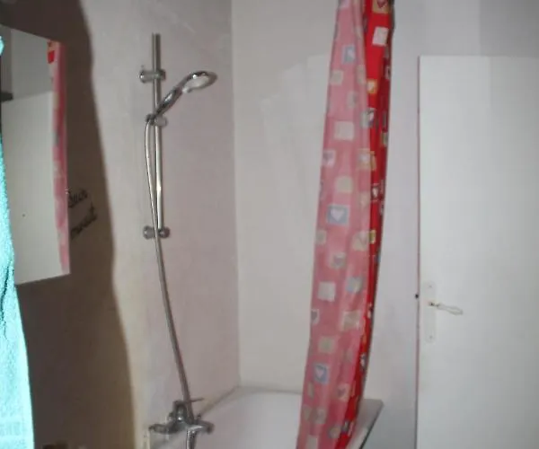 Chez Didier Проживание в семье Сен-Мишель-де-Ланес